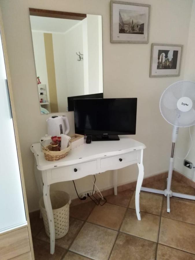 B&B Sotto Le Mura Pavone Canavese Dış mekan fotoğraf